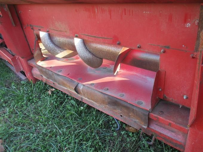 Case International 1084 Corn Head BigIron Auctions