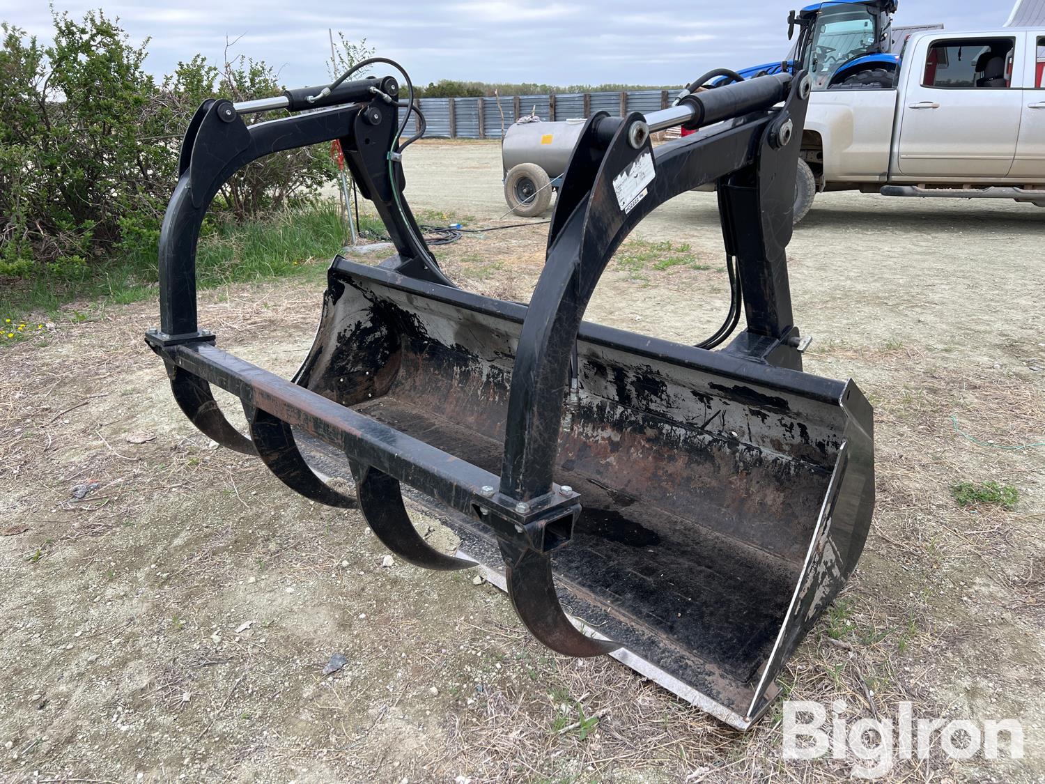 2012 New Holland Loader Bucket Wgrapple Bigiron Auctions