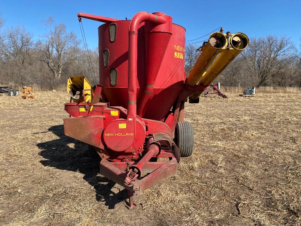 New Holland 357 Grinder Mixer BigIron Auctions