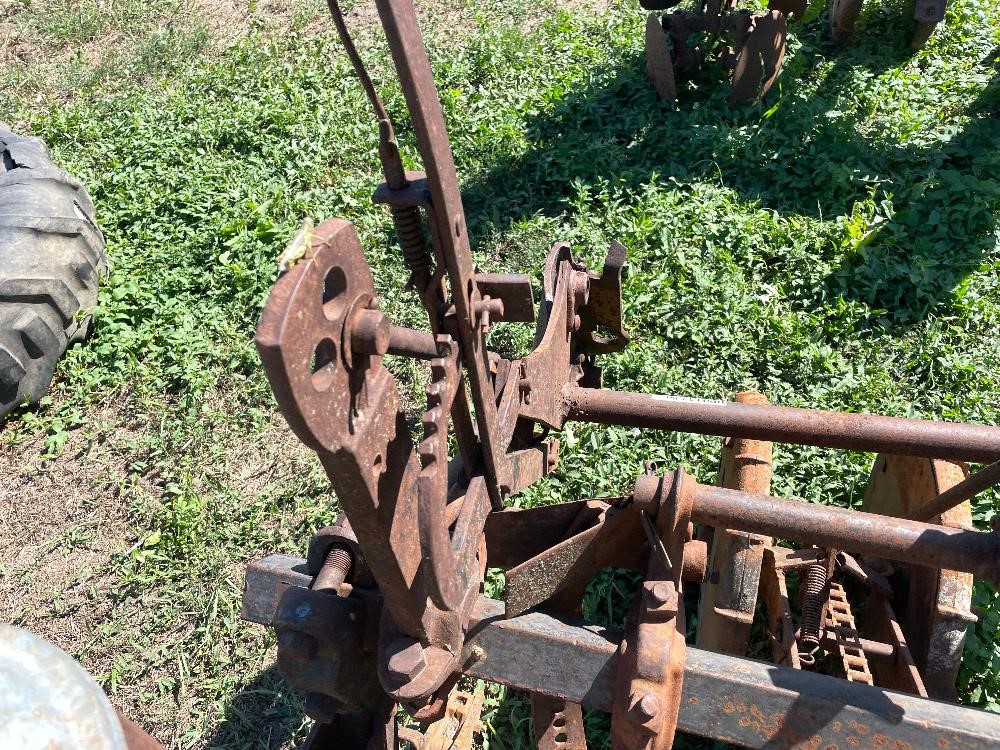 International Antique 2-Row Lister BigIron Auctions