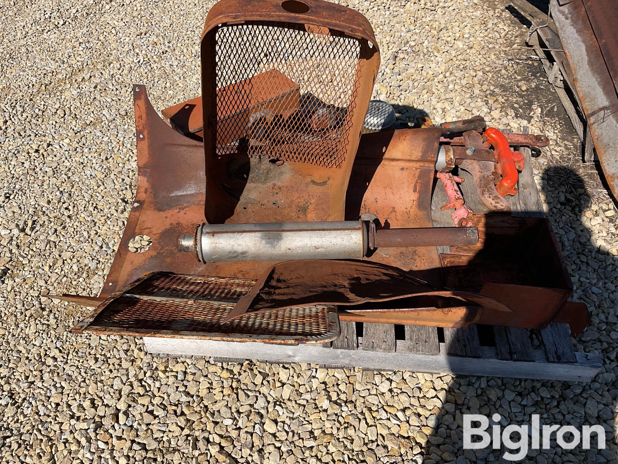 Allis-Chalmers Tractor Parts BigIron Auctions