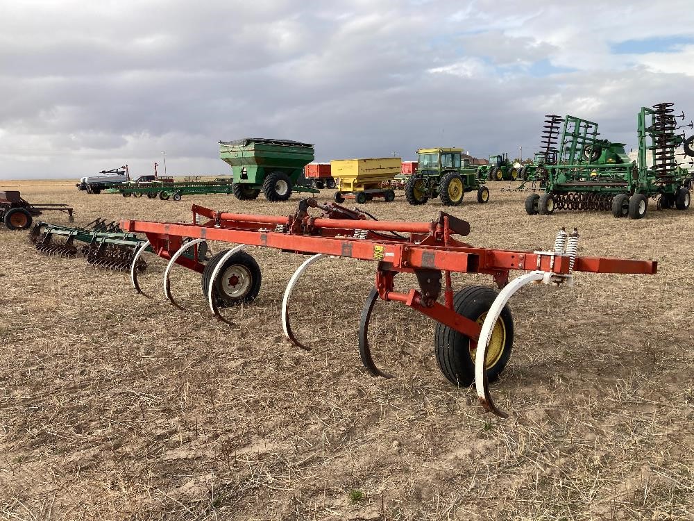 International Chisel Plow BigIron Auctions