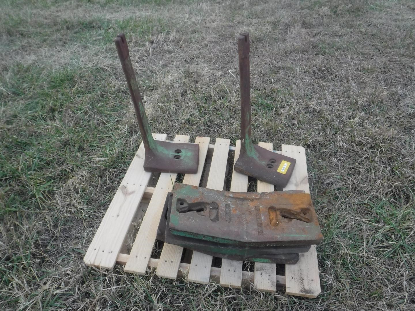 John Deere Starter Weight Bracket & Slab Weights BigIron Auctions