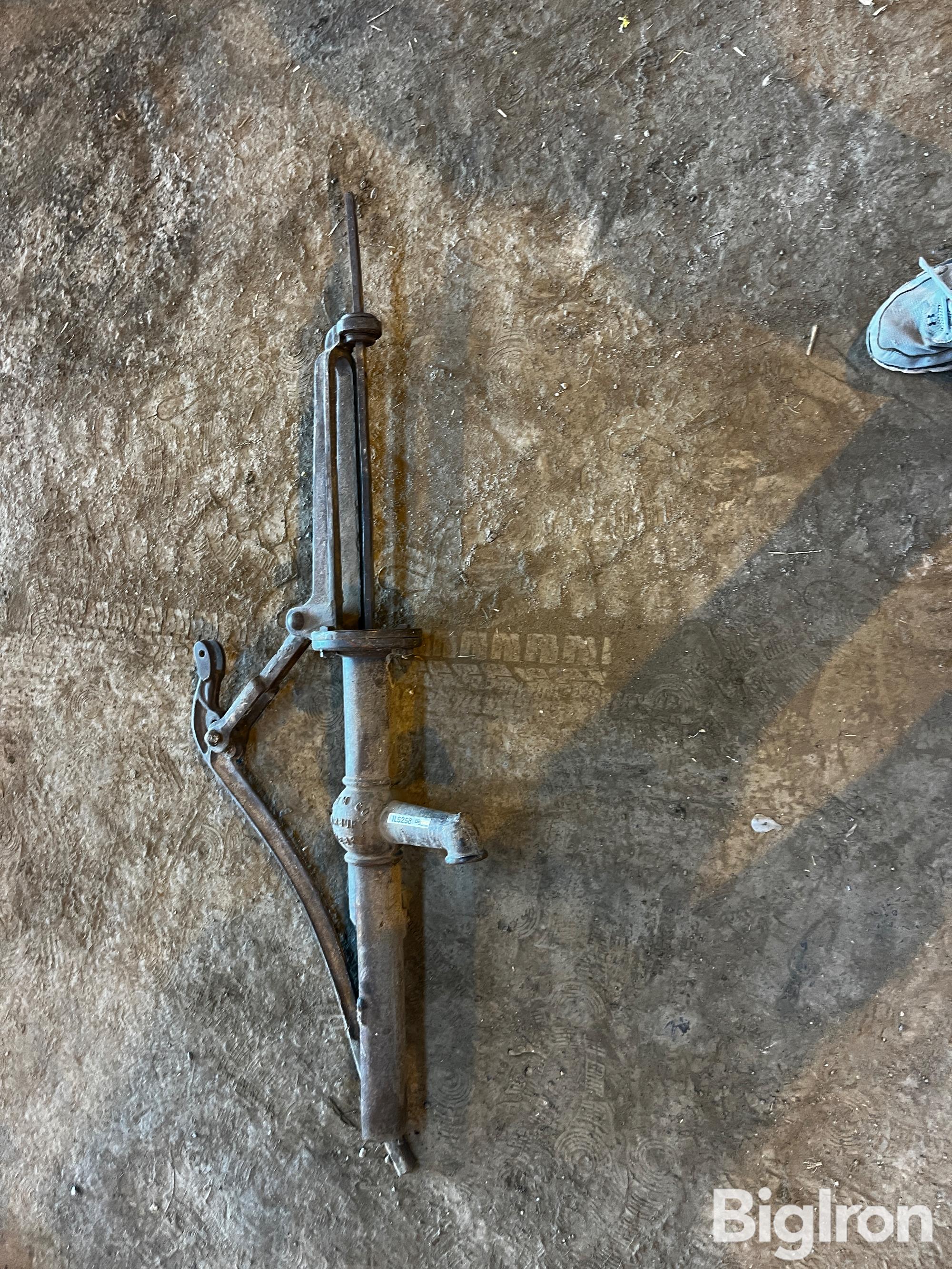 Antique Water Pump BigIron Auctions