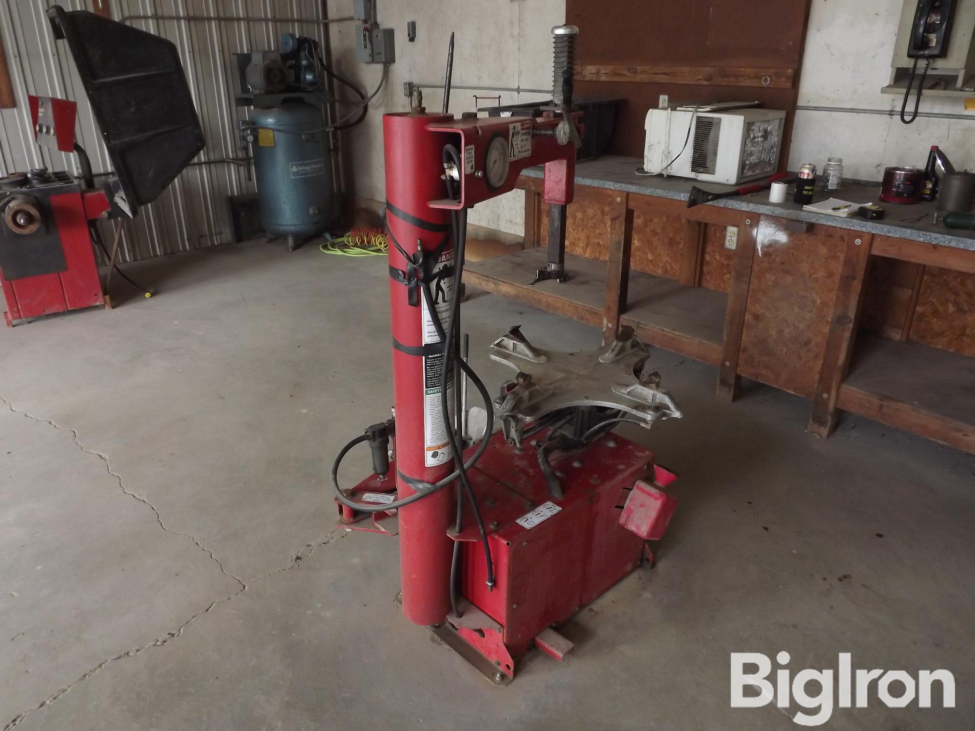 Coats 5030A Rim Clamp Tire Machine BigIron Auctions