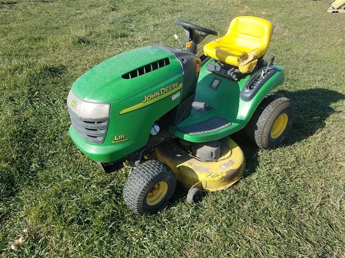 John Deere L111 Riding Lawn Mower BigIron Auctions