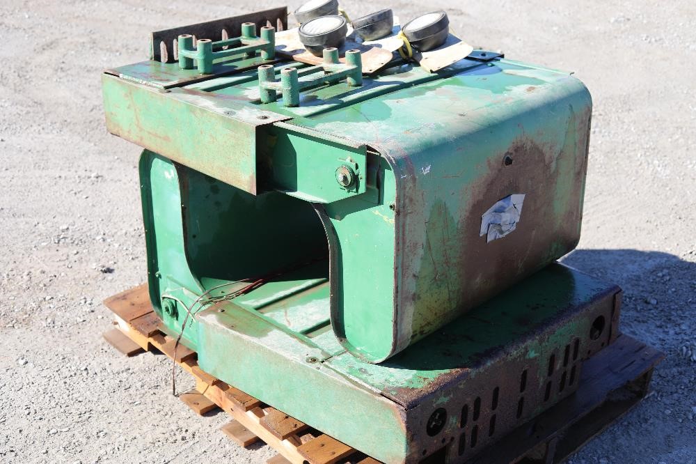 Oliver Fuel Tank Fenders BigIron Auctions