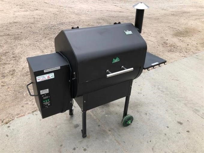 2014 Green Mountain Daniel Boone Electric Pellet Grill BigIron Auctions