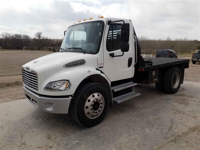 freightliner m2 flatbed