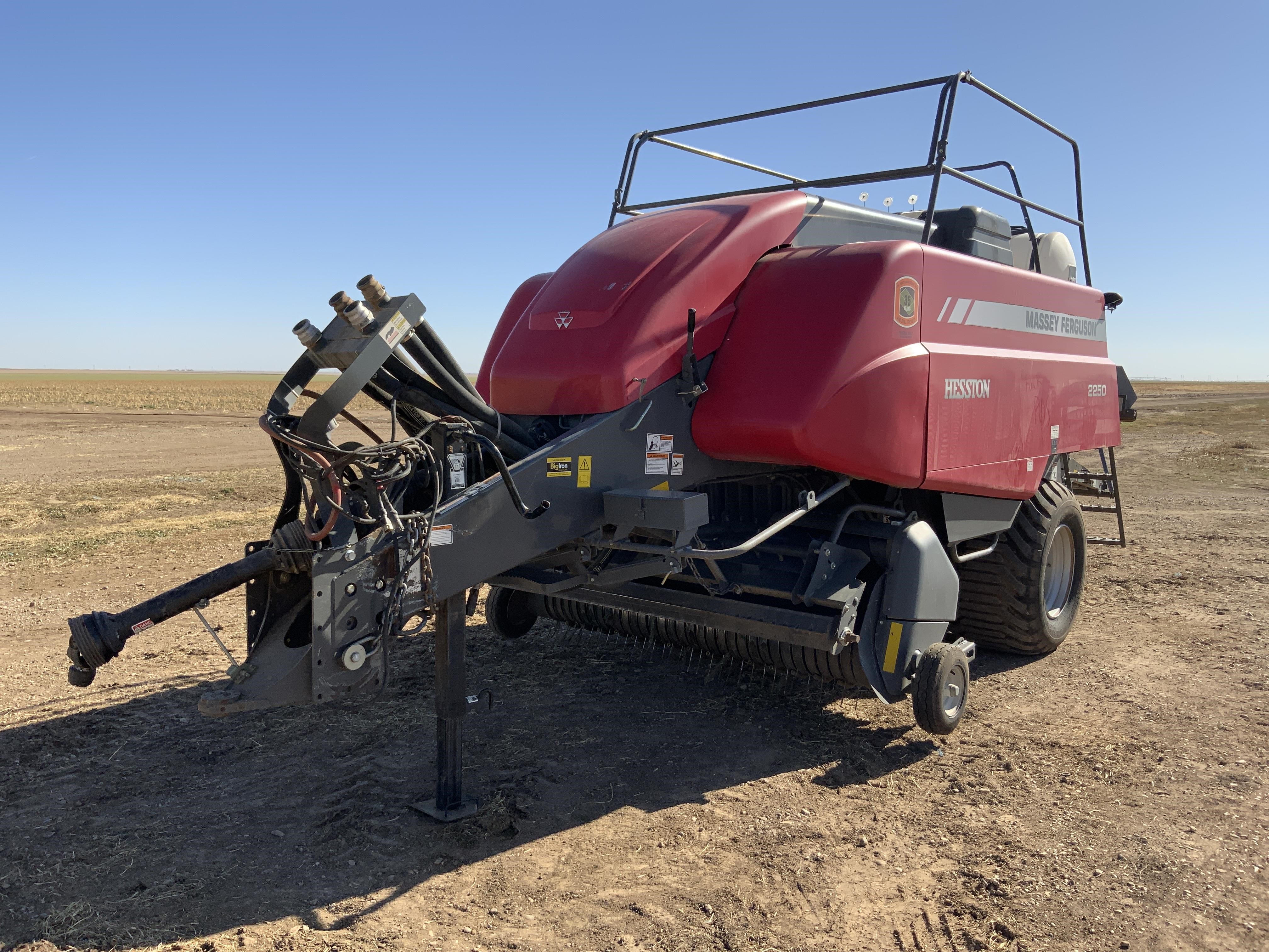 14 Massey Ferguson Hesston 2250 Big Square Baler Bigiron Auctions