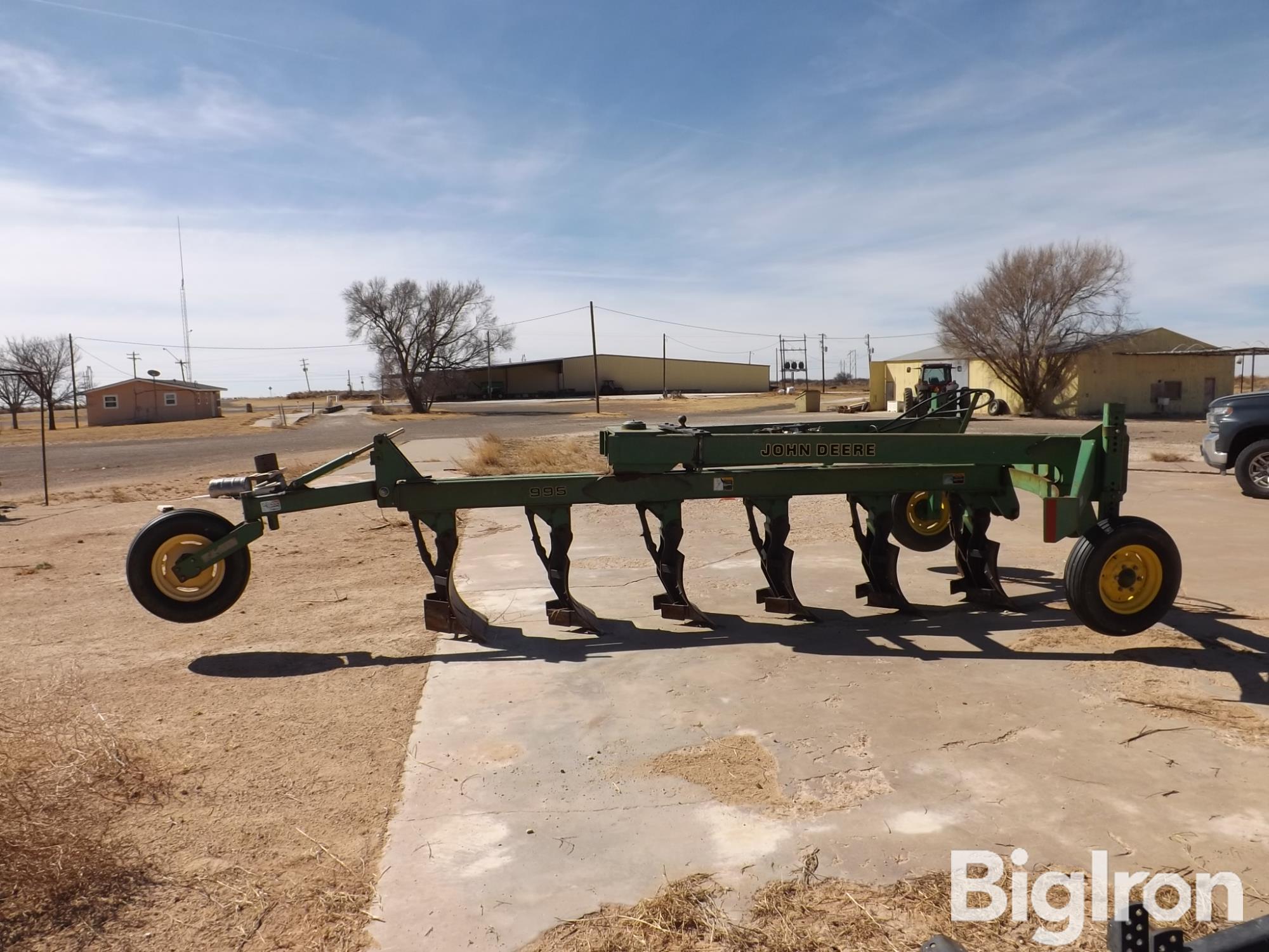 John Deere 995 6 Bottom Reversible Plow BigIron Auctions