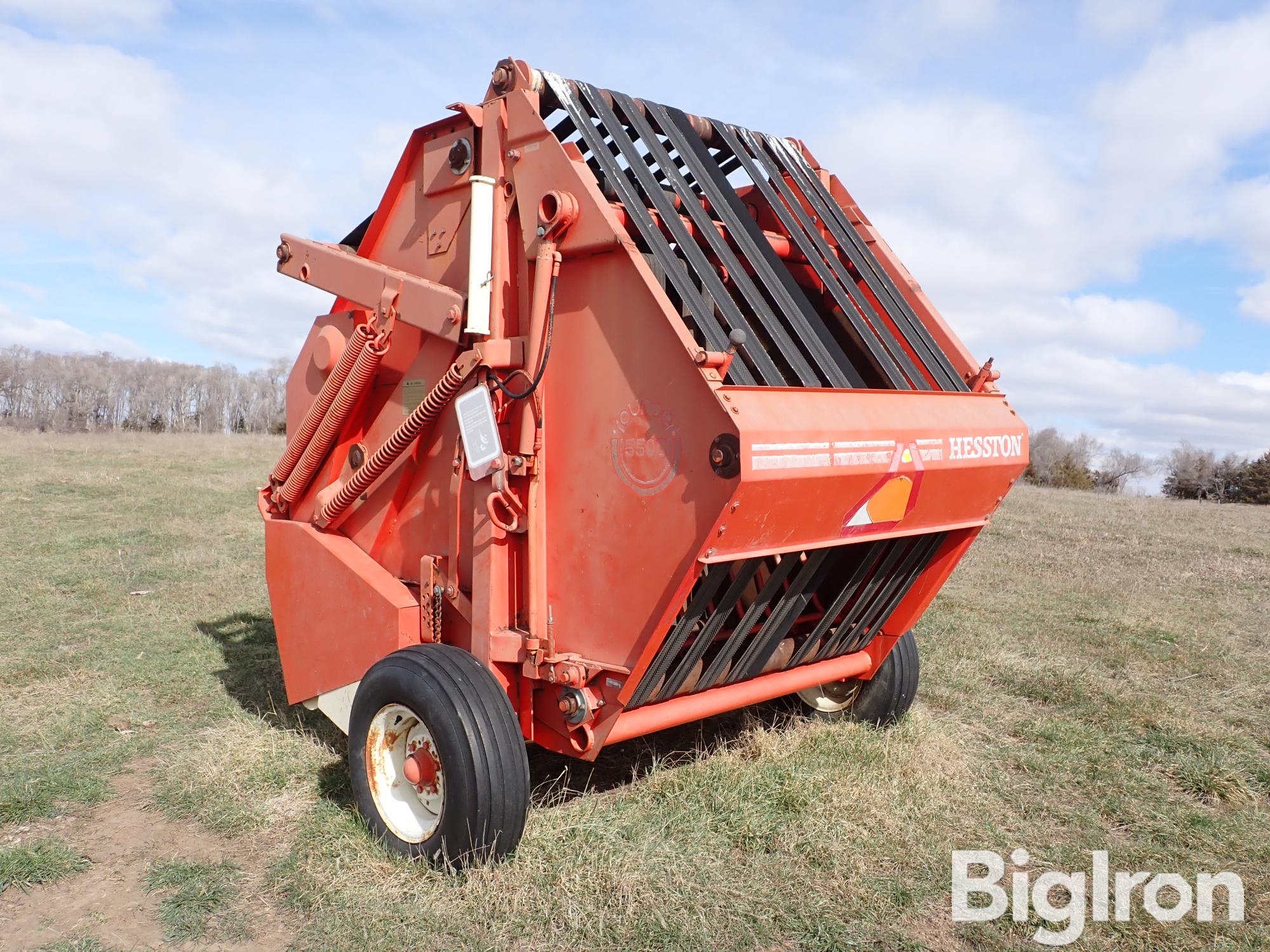 Hesston 5500 Round Baler Bigiron Auctions 2964