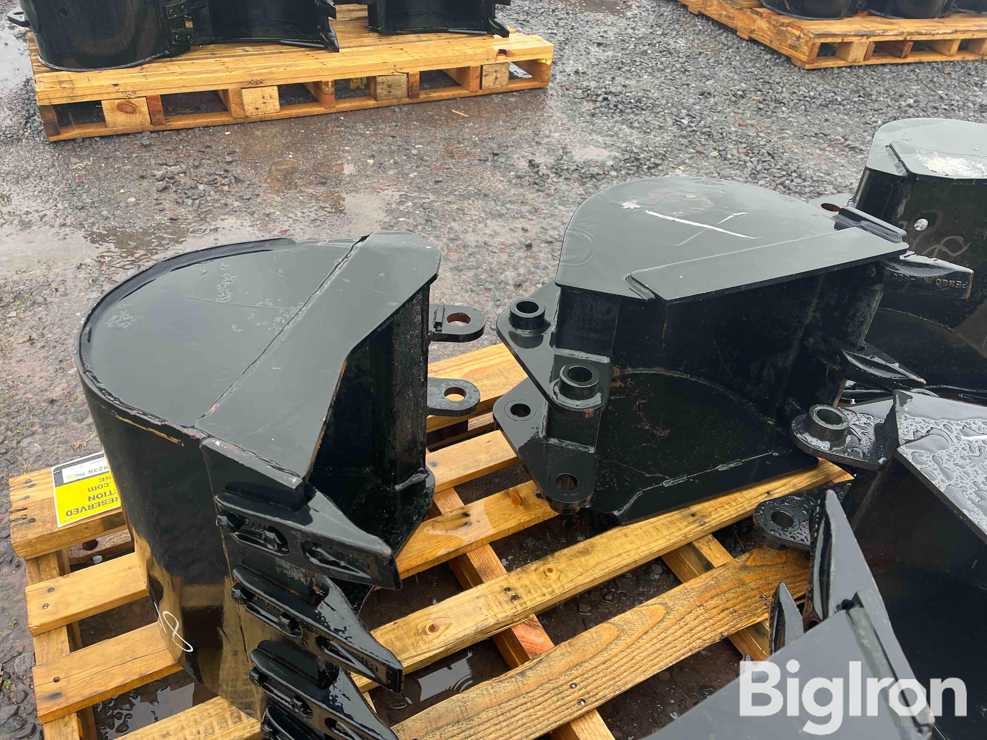 Mahindra 81718 Backhoe Buckets BigIron Auctions