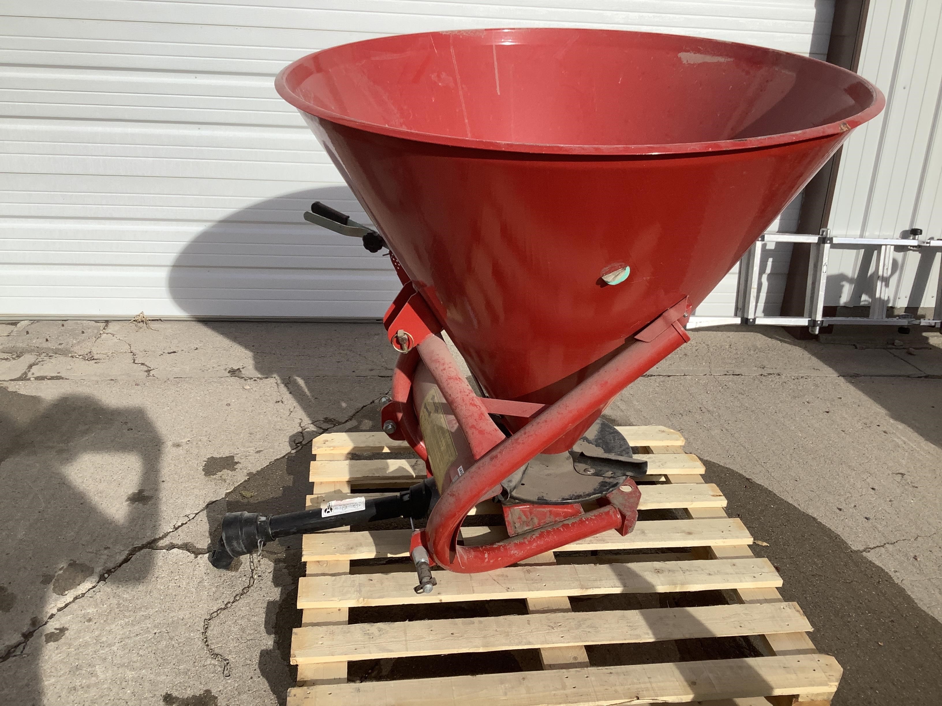 2015 Cosmo 500 3 Pt Fertilizer Spreader Bigiron Auctions 7828