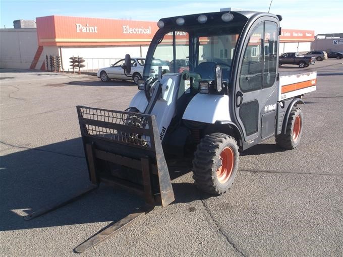 Bobcat 5600 toolcat attachments