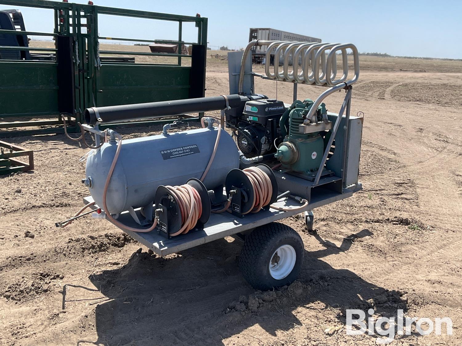 Handm 412 Gopher Control Gasser Unit Bigiron Auctions 6830