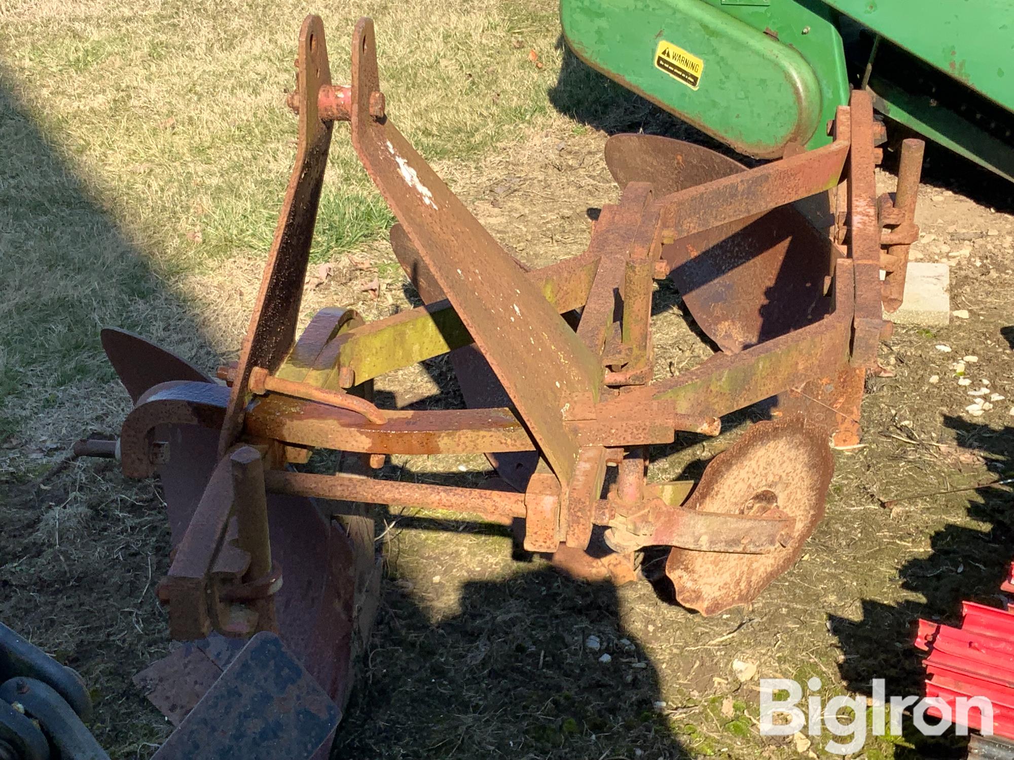 Ford 10-209 3-Pt 3 Bottom Plow BigIron Auctions