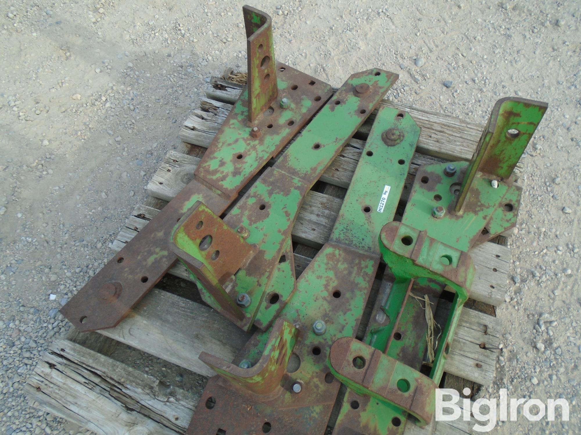 John Deere Brackets Bigiron Auctions 9179