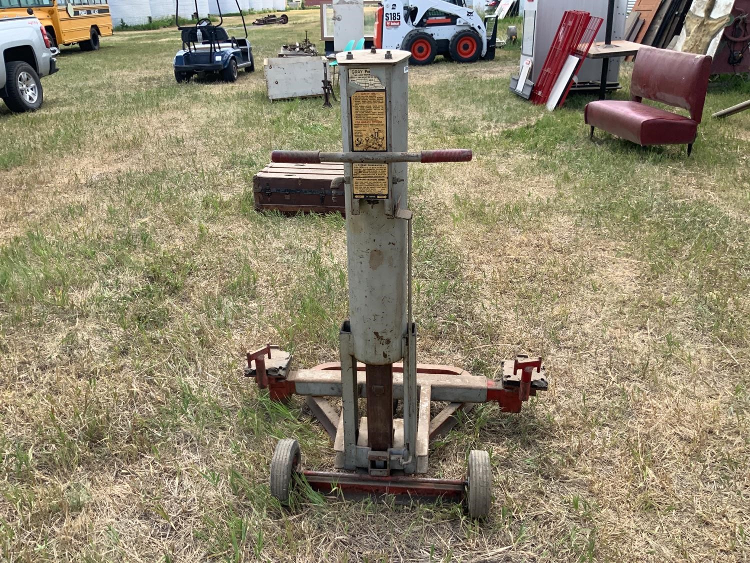 Gray PortaMatic Hi-lift Air Bumper Jack BigIron Auctions