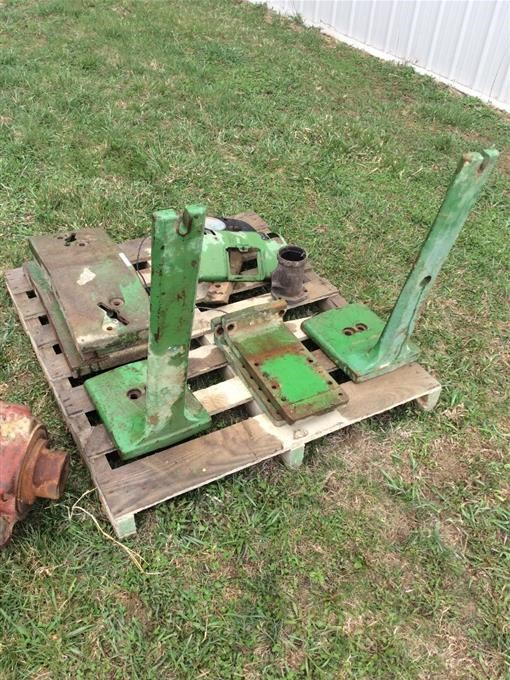 John Deere 10 & 20 Series Tractor Weights, Fender Brackets BigIron Auctions