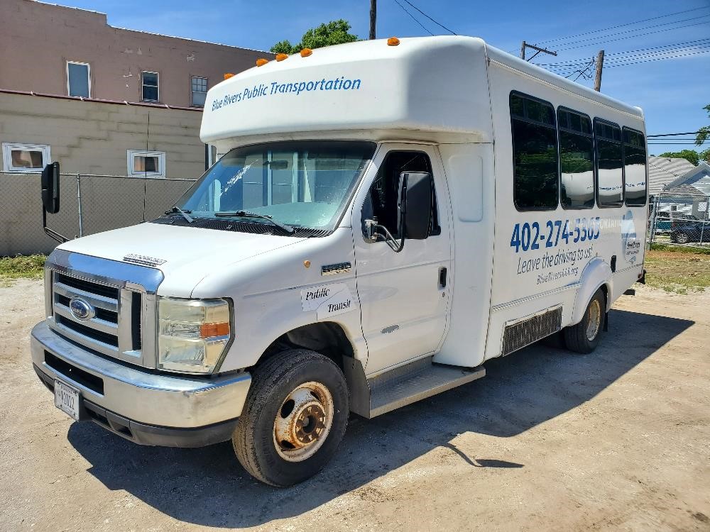 2008 Ford E450 Diesel 20 Passenger Shuttle Bus w Wheelchair Lift Online  Government Auctions of Government Surplus