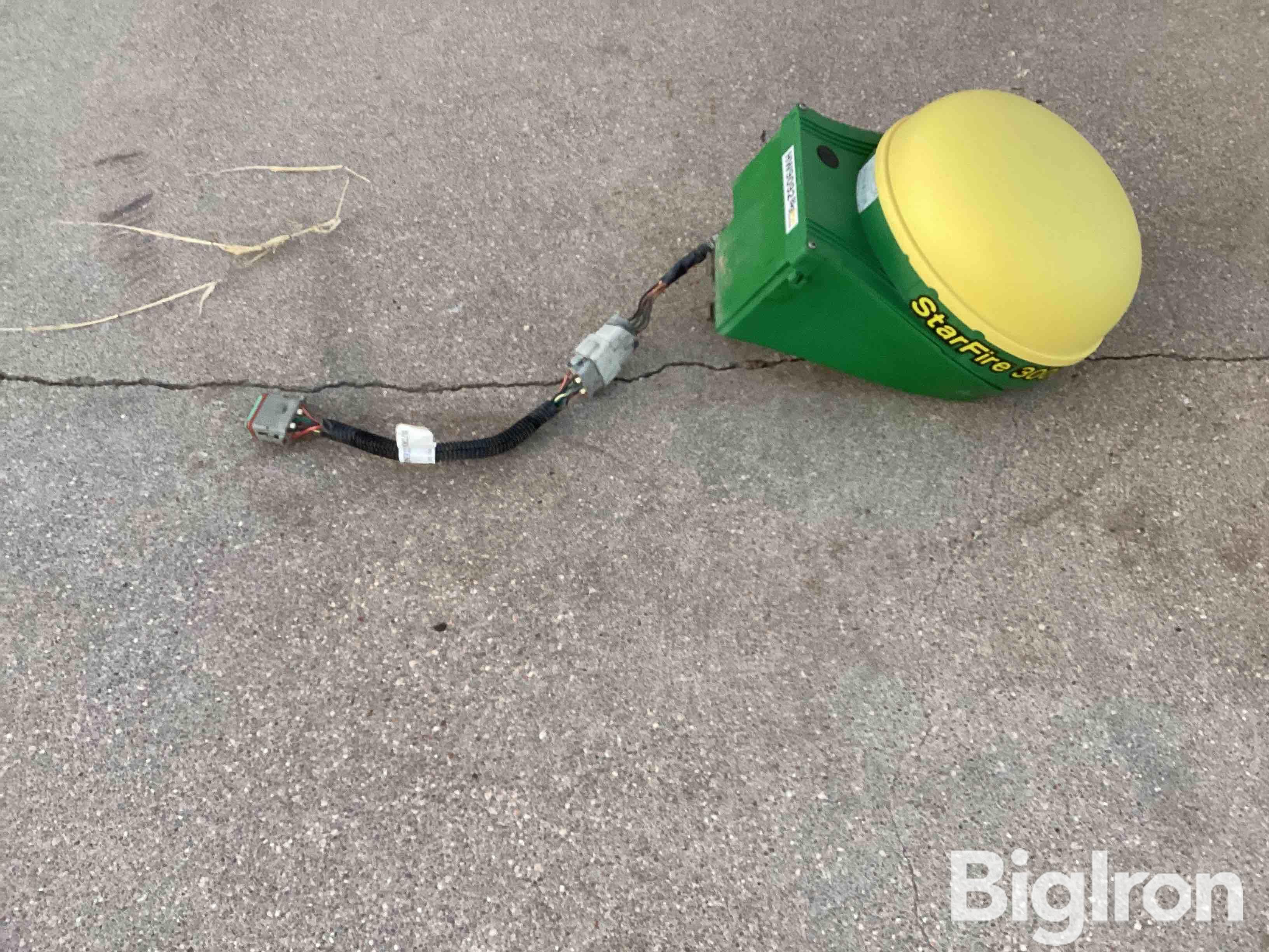 John Deere StarFire 3000 Receiver BigIron Auctions