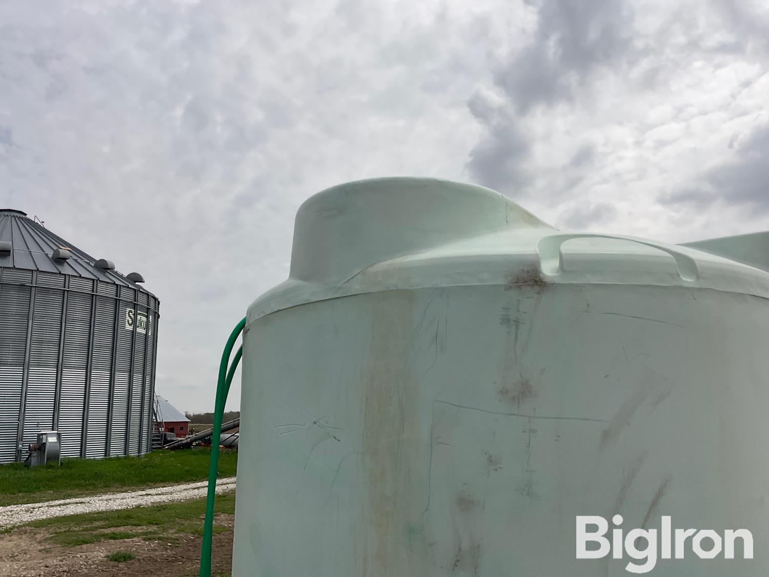 1000 Gallon Poly Water Tank Bigiron Auctions 2920