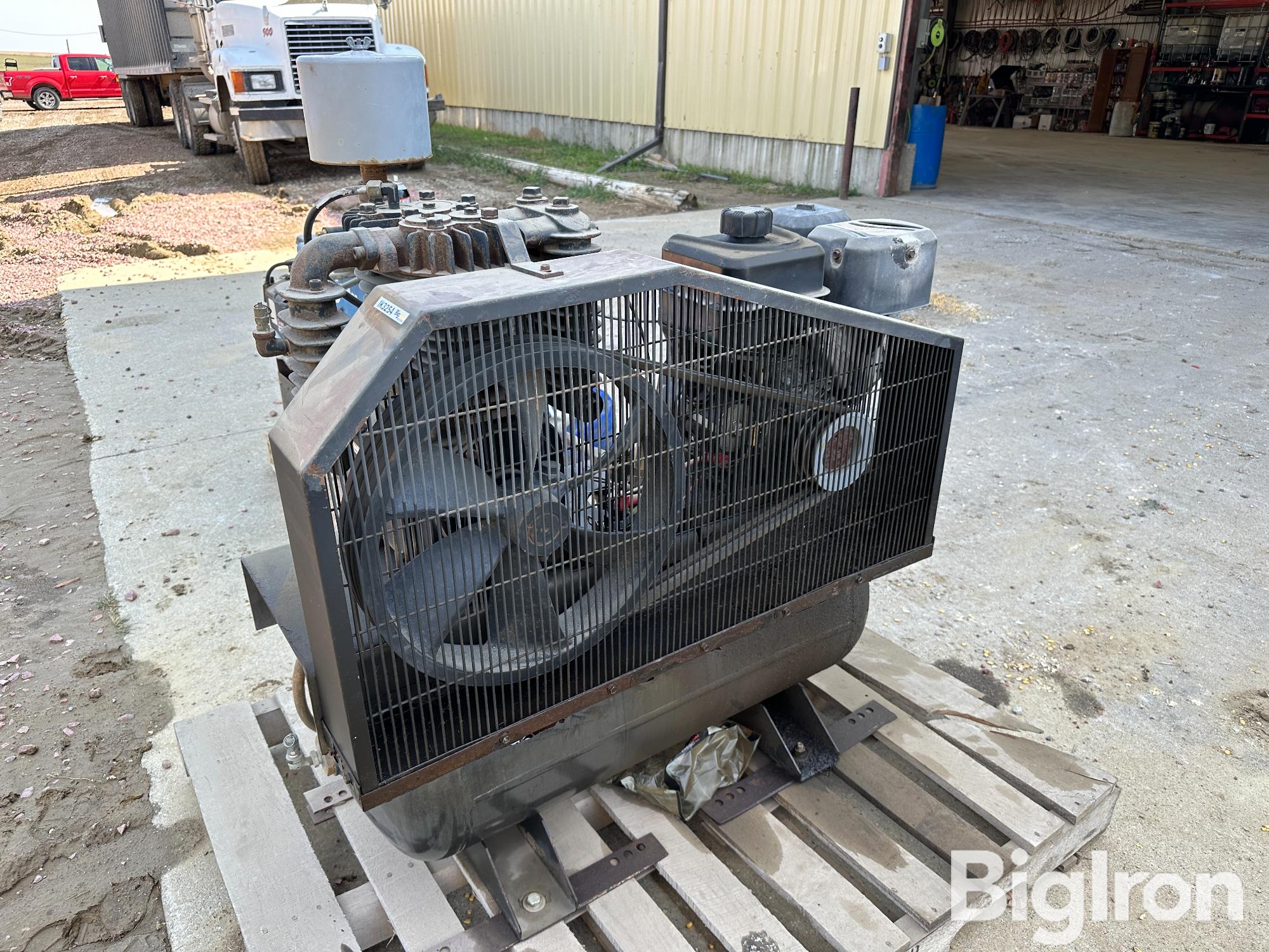 NAPA Gas Powered Portable Air Compressor BigIron Auctions