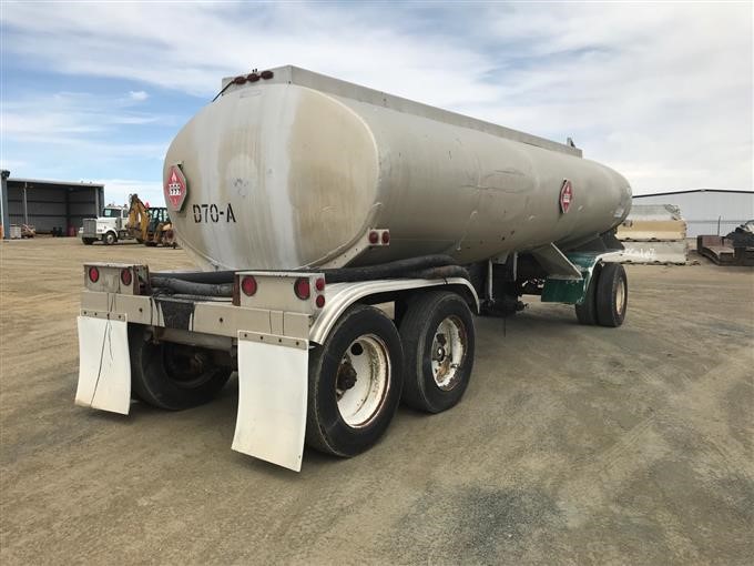 1969 Fruehauf TAG-B2-E5300 Tanker Pup Trailer BigIron Auctions