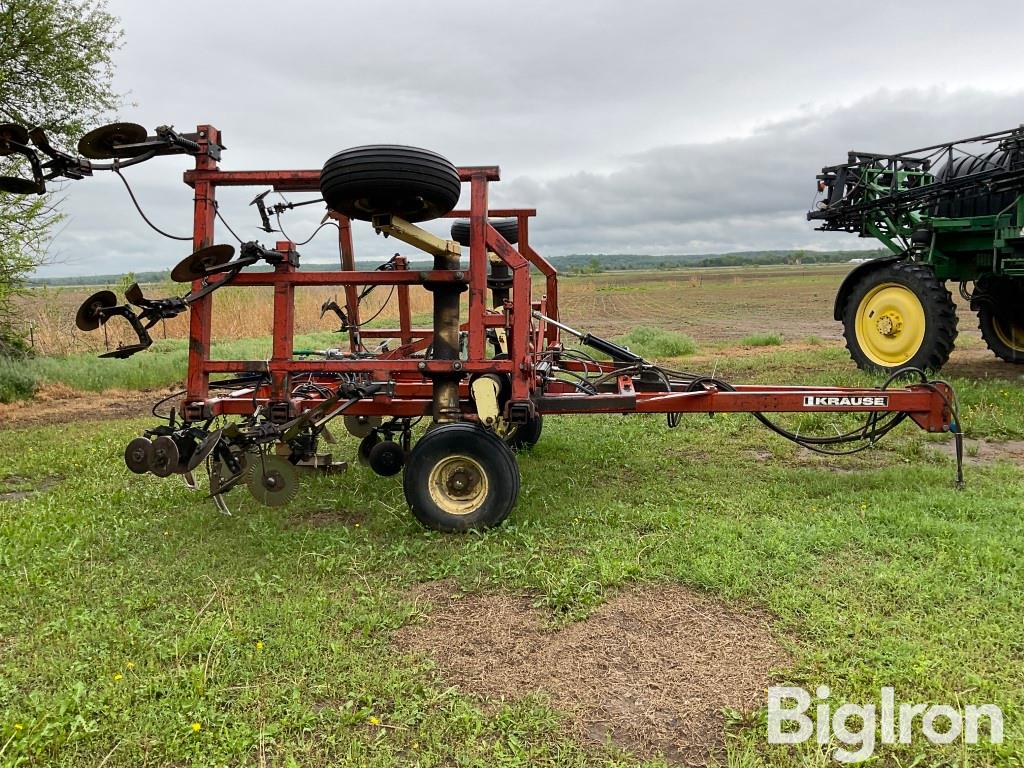 Krause 2300 27-1/2' Applicator W/ Yetter Units BigIron Auctions