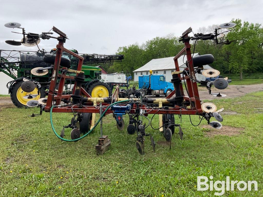 Krause 2300 27-1/2' Applicator W/ Yetter Units BigIron Auctions