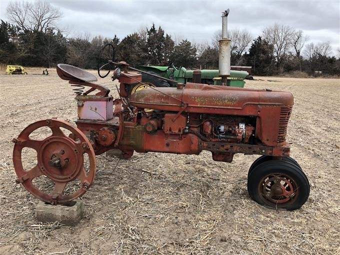 1954 Farmall Super H Narrow Front 2WD Tractor BigIron Auctions