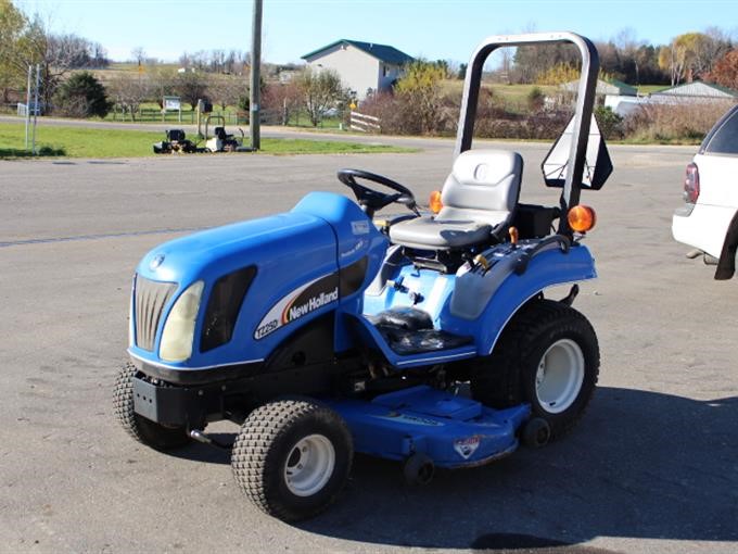 2005 New Holland TZ25DA 4WD Compact Tractor BigIron Auctions