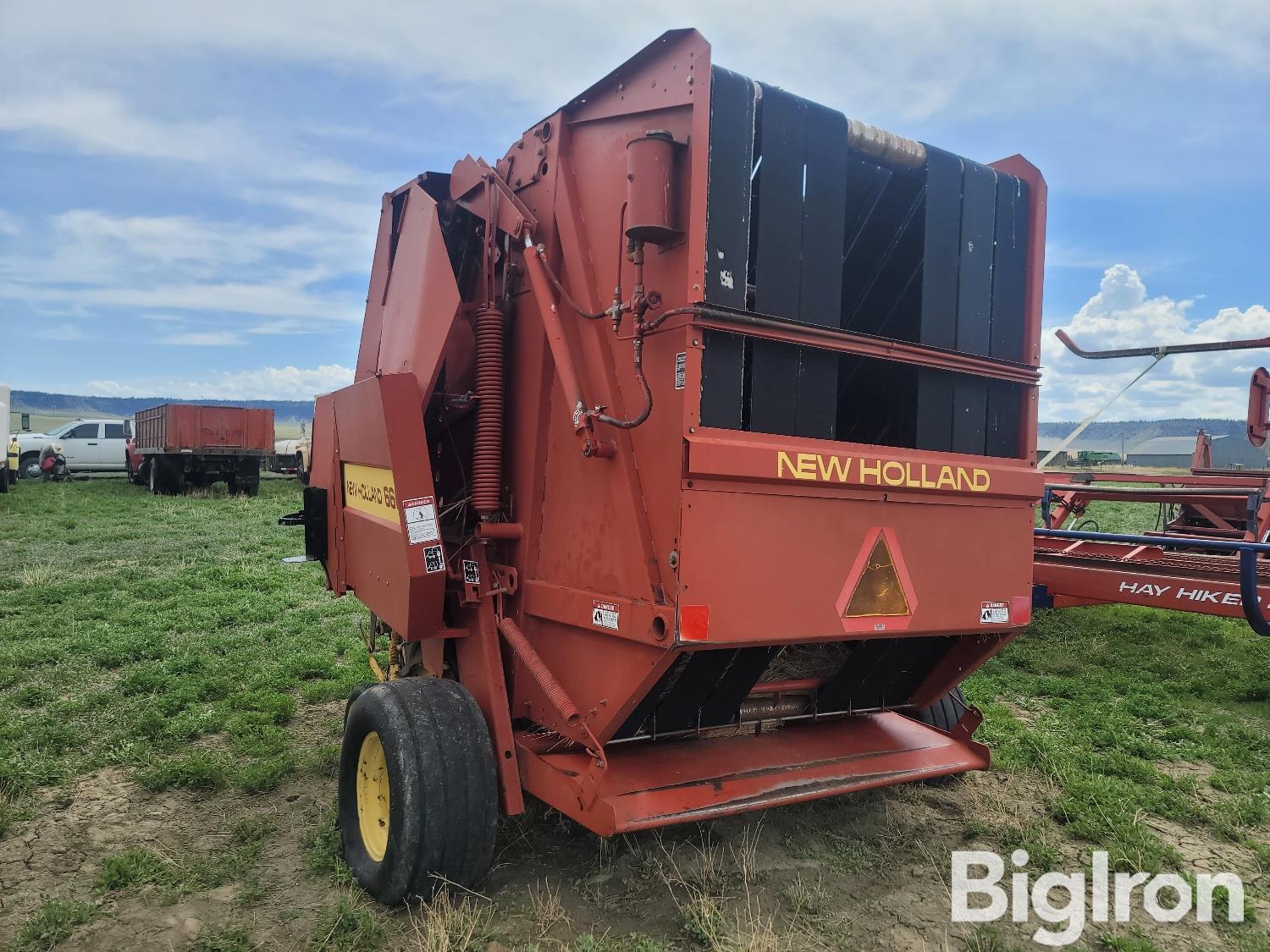 1994 New Holland 660 Round Baler Bigiron Auctions