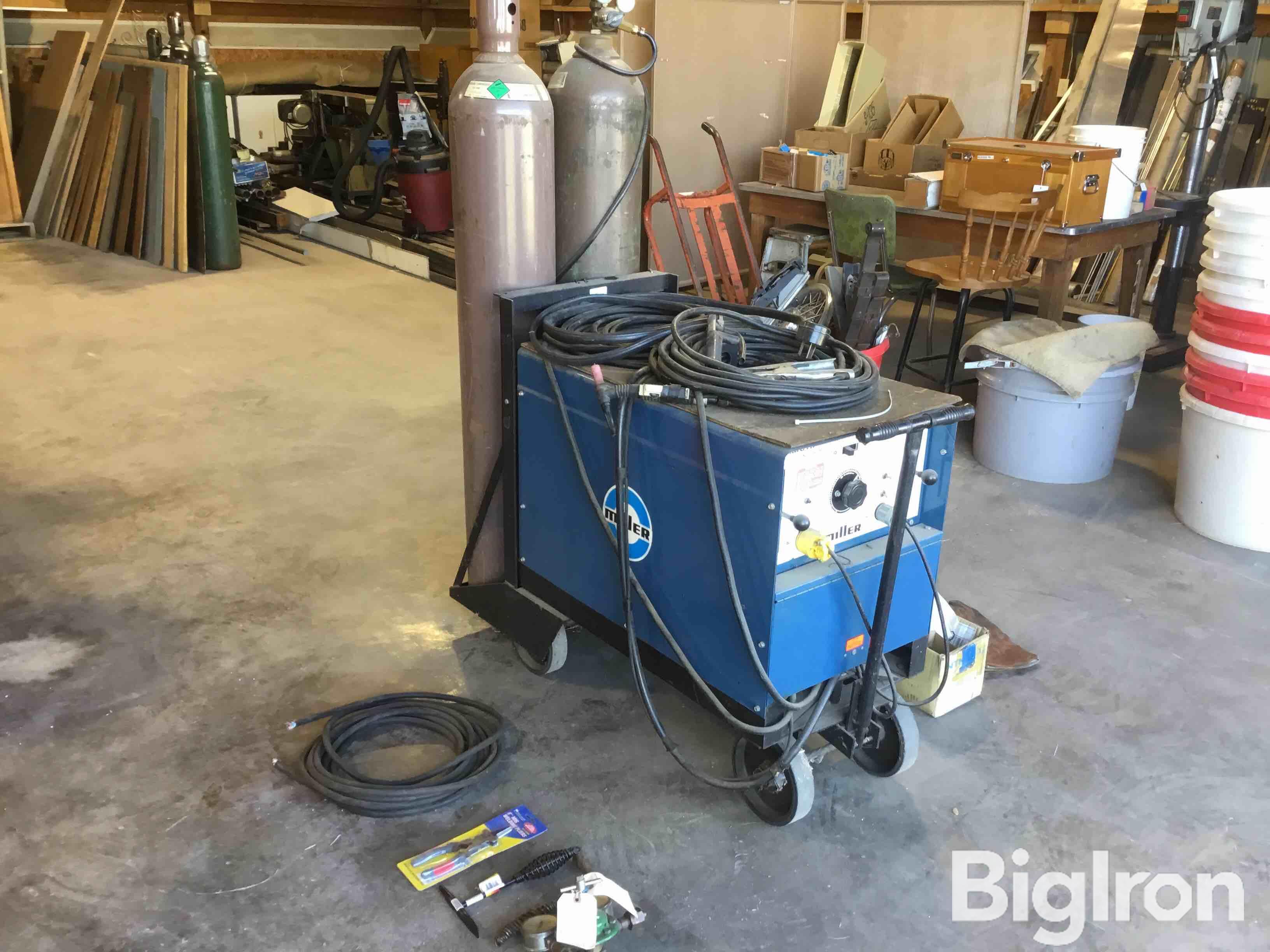 Miller Dialarc Hf Acdc Tig Welder Bigiron Auctions 2294