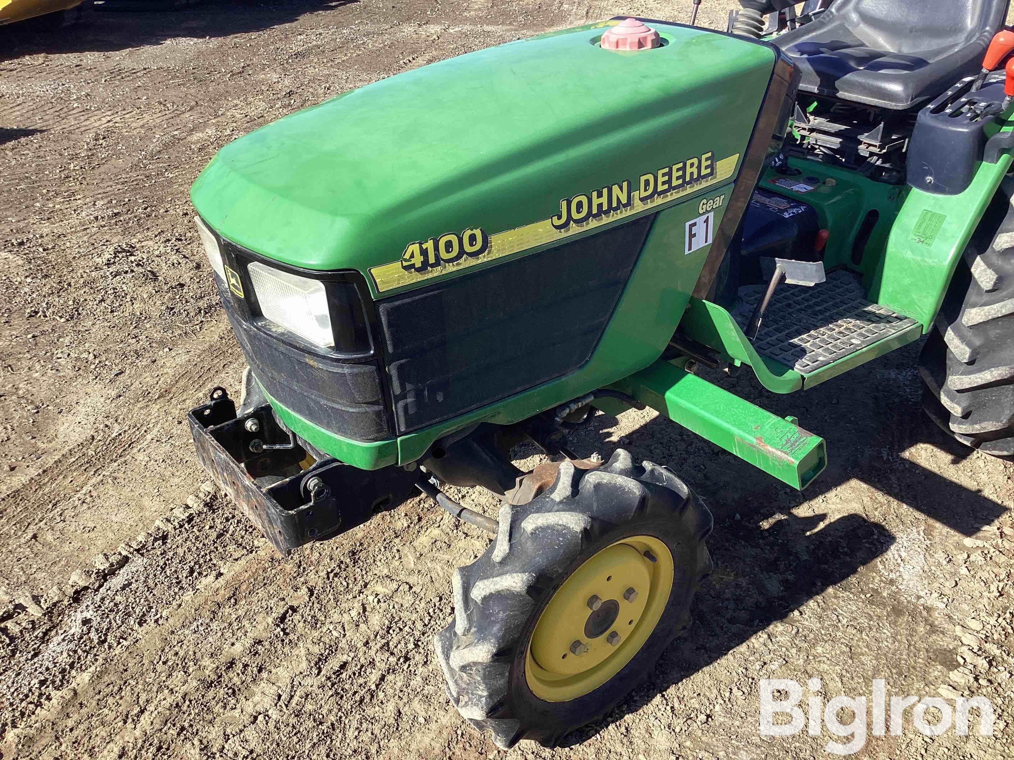 1999 John Deere 4100 Mfwd Compact Utility Tractor Bigiron Auctions 4815