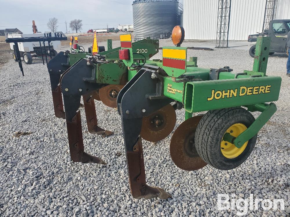 John Deere 2100 Minimum Till Ripper Bigiron Auctions 3515