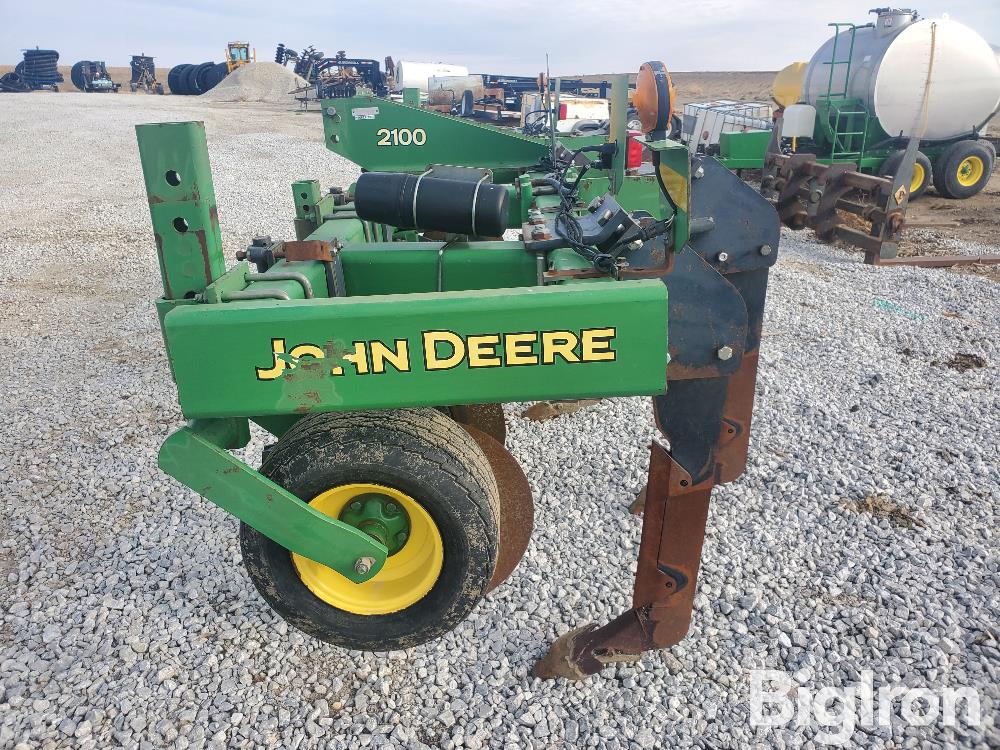 John Deere 2100 Minimum Till Ripper Bigiron Auctions 1137