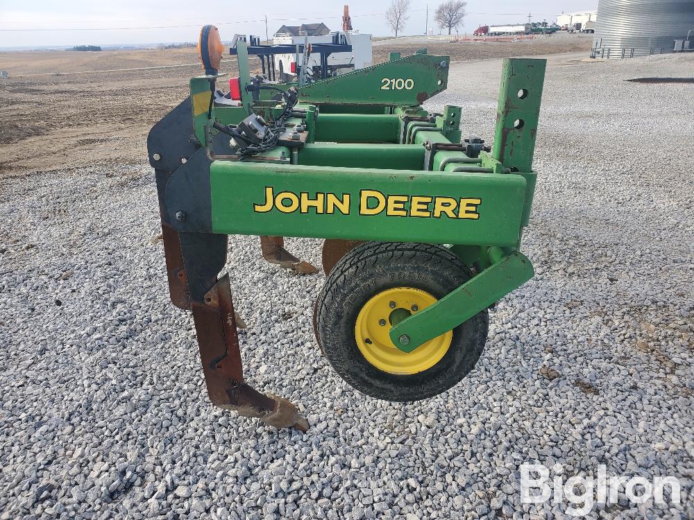 John Deere 2100 Minimum Till Ripper Bigiron Auctions 3888