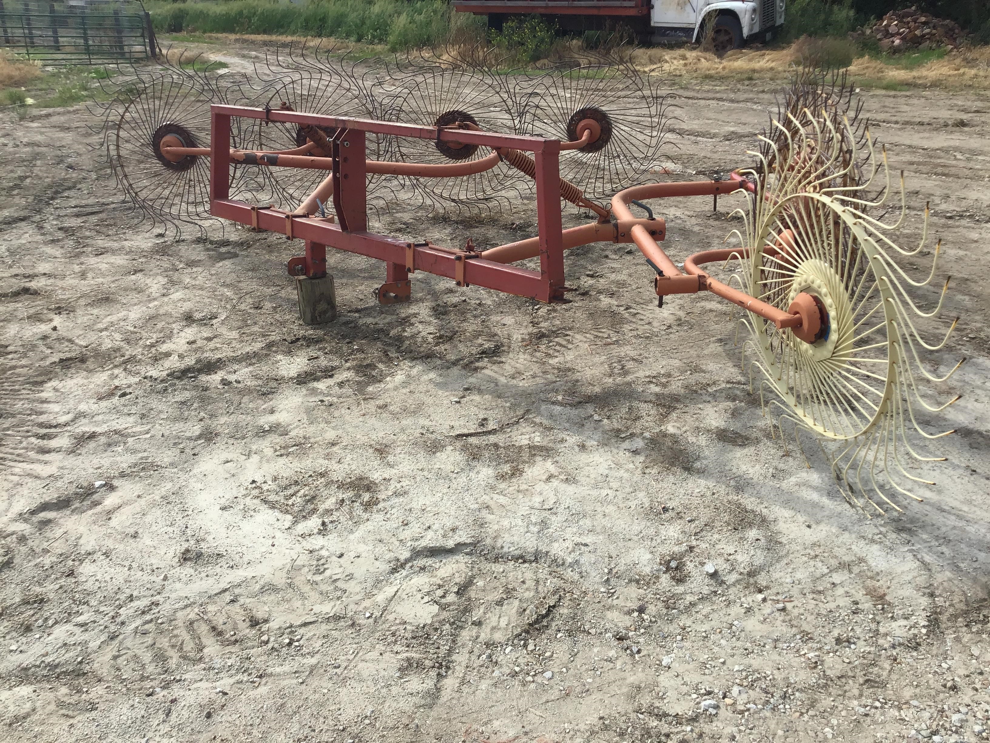 Tonutti 3-Point 2 Wheel Hay Rake BigIron Auctions