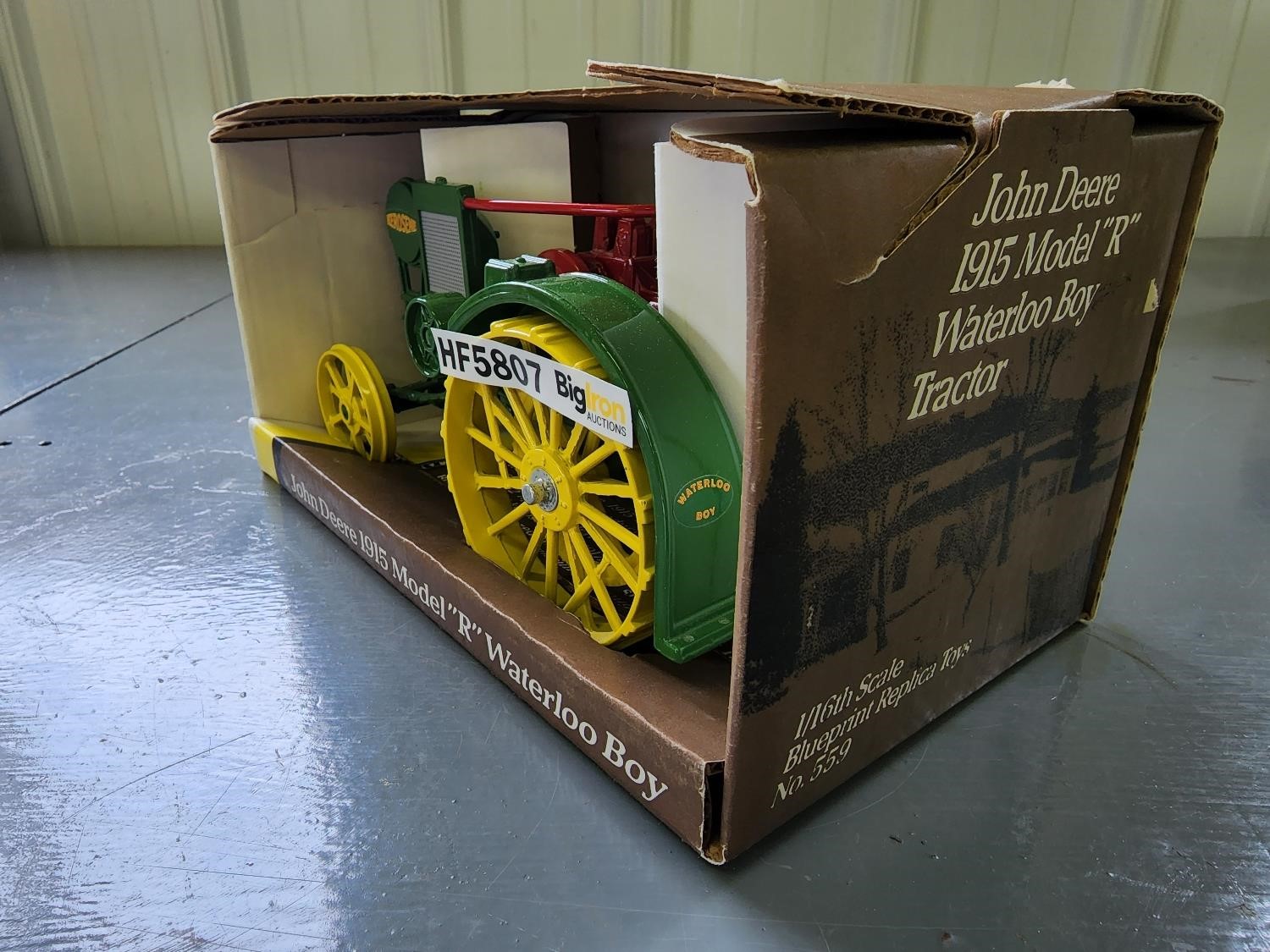 Ertl John Deere 116 Scale 1915 Waterloo Boy Model R Die Cast Tractor Bigiron Auctions 2269