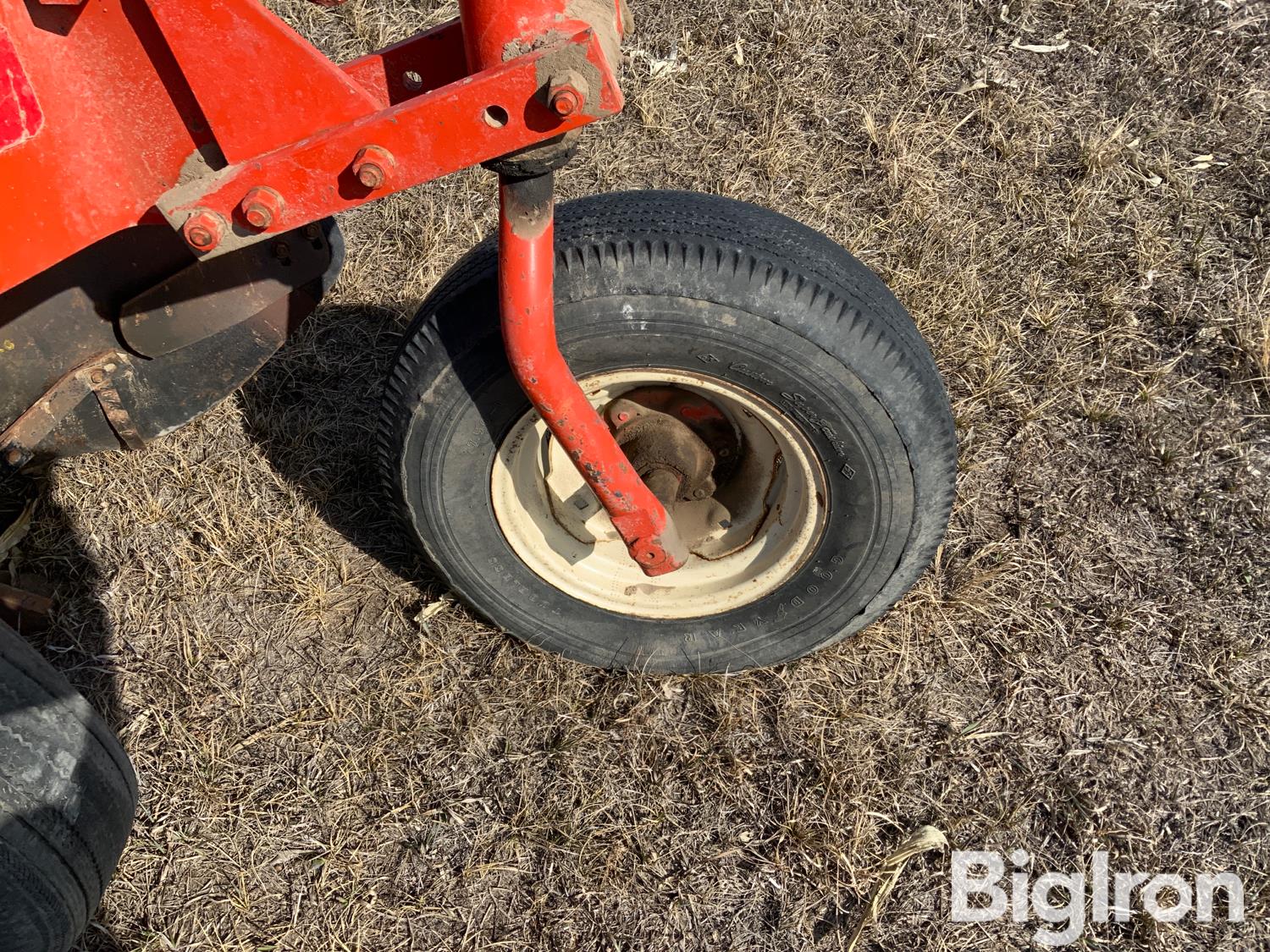 Allis-Chalmers 9000 Series 4 Bottom Plow BigIron Auctions