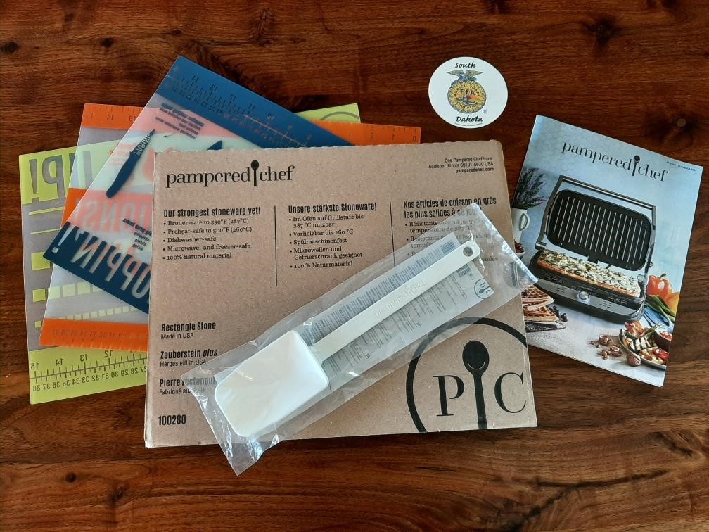 Sold at Auction: Pampered Chef Lot