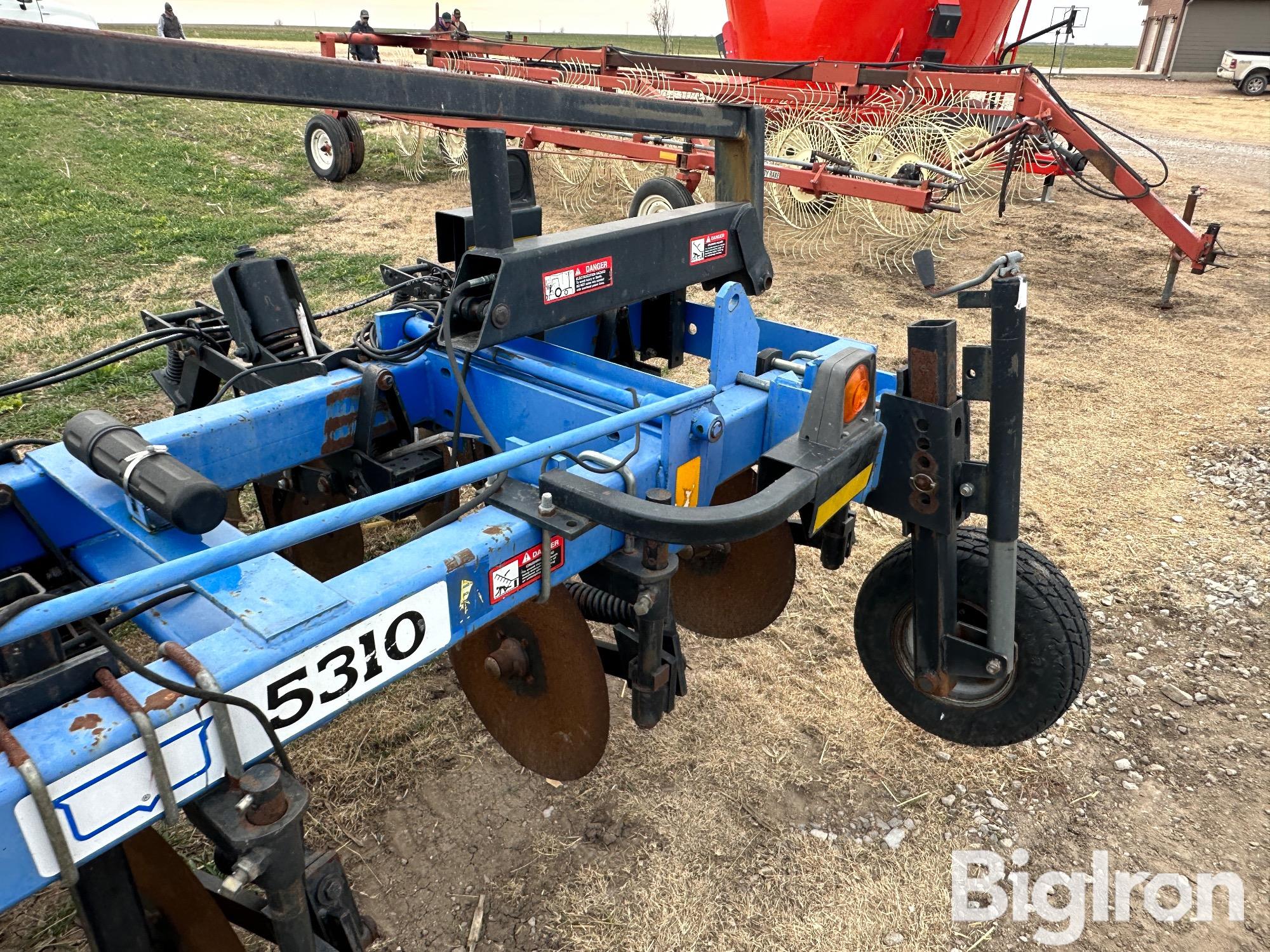 DMI 5310 Nutri-Till'r 8R30 Strip Tiller BigIron Auctions