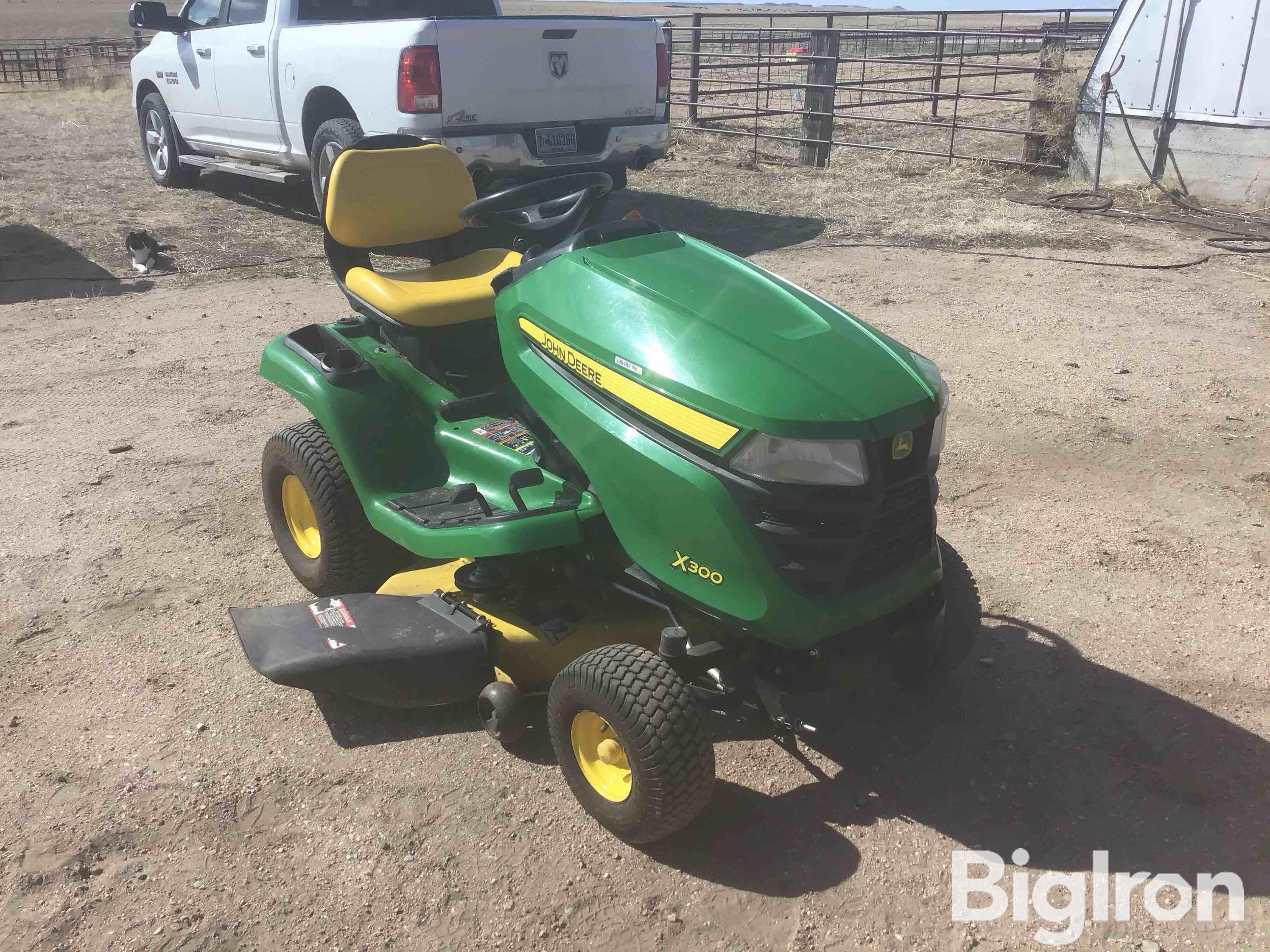 2014 John Deere X300 Lawn Mower Bigiron Auctions 6897