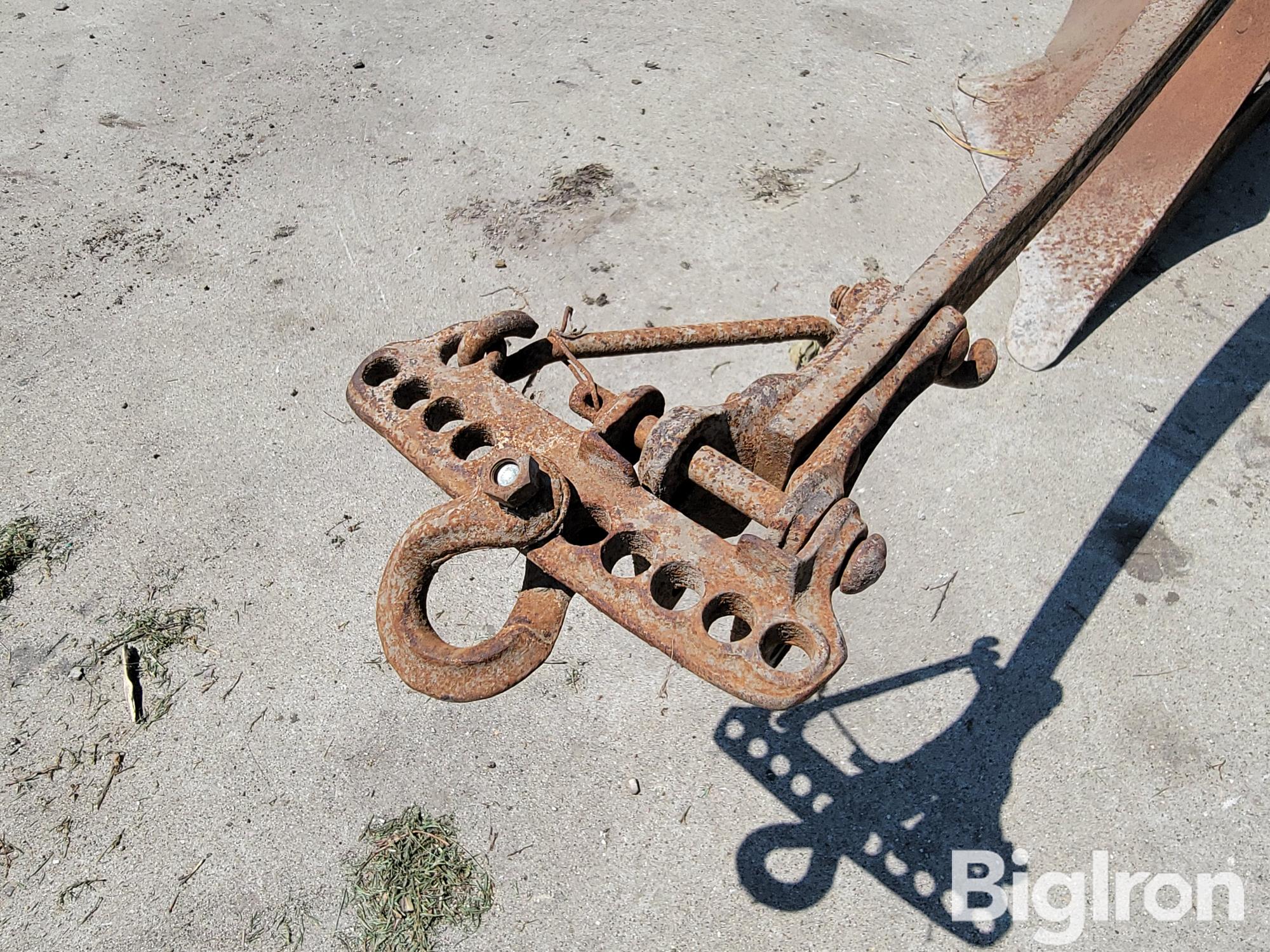 Sold at Auction: ANTIQUE HEAVY CAST IRON CHAIN FARMING