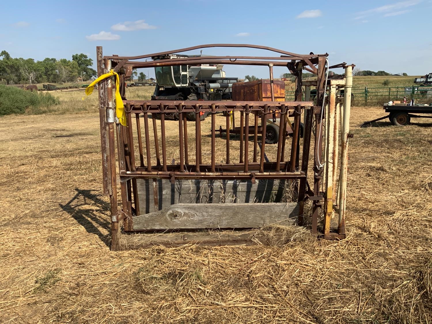 Sioux Steel HG-3 Cattle Chute BigIron Auctions