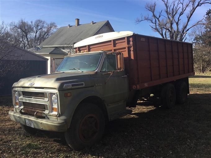 1970 Chevrolet C/60 T/A Grain Truck BigIron Auctions