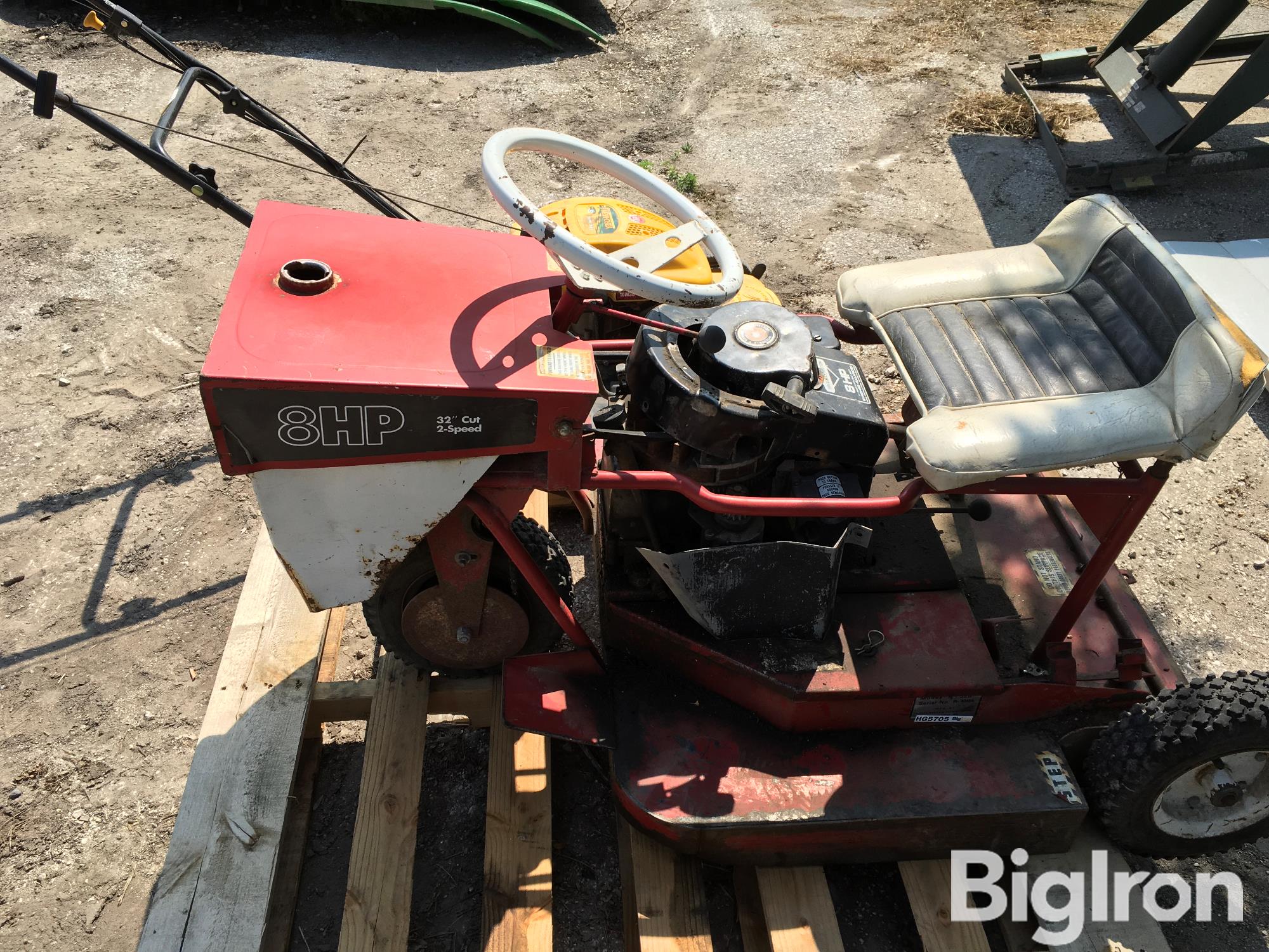 Swisher 32B Big Mow Riding Mower Push Mower BigIron Auctions