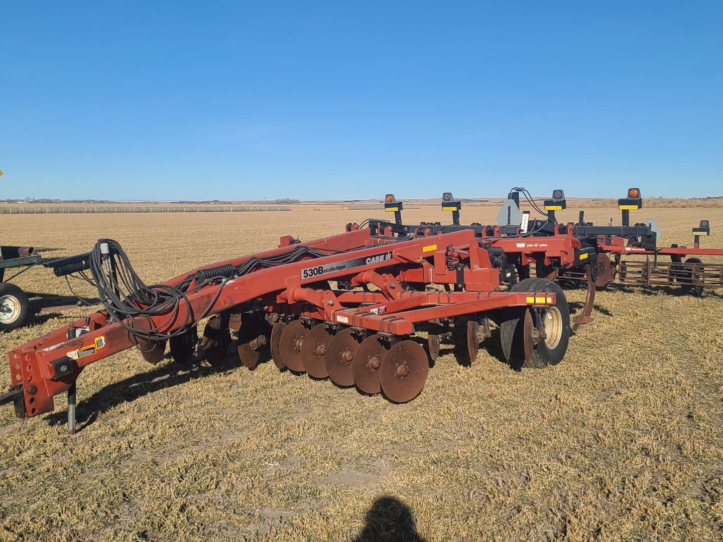 Case IH 530B Ecolo-Tiger Disk Ripper With P/T Rolling Crumbler & DMI ...